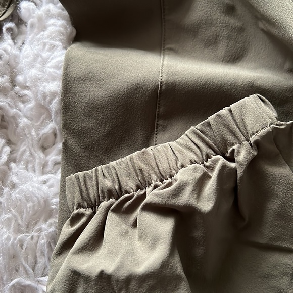 Aritzia Tribeca pants - Picture 3 of 5